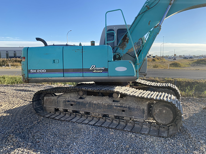 神鋼發(fā)動(dòng)機(jī)流動(dòng)維修專用車:挖掘機(jī)售后服務(wù)的領(lǐng)先者